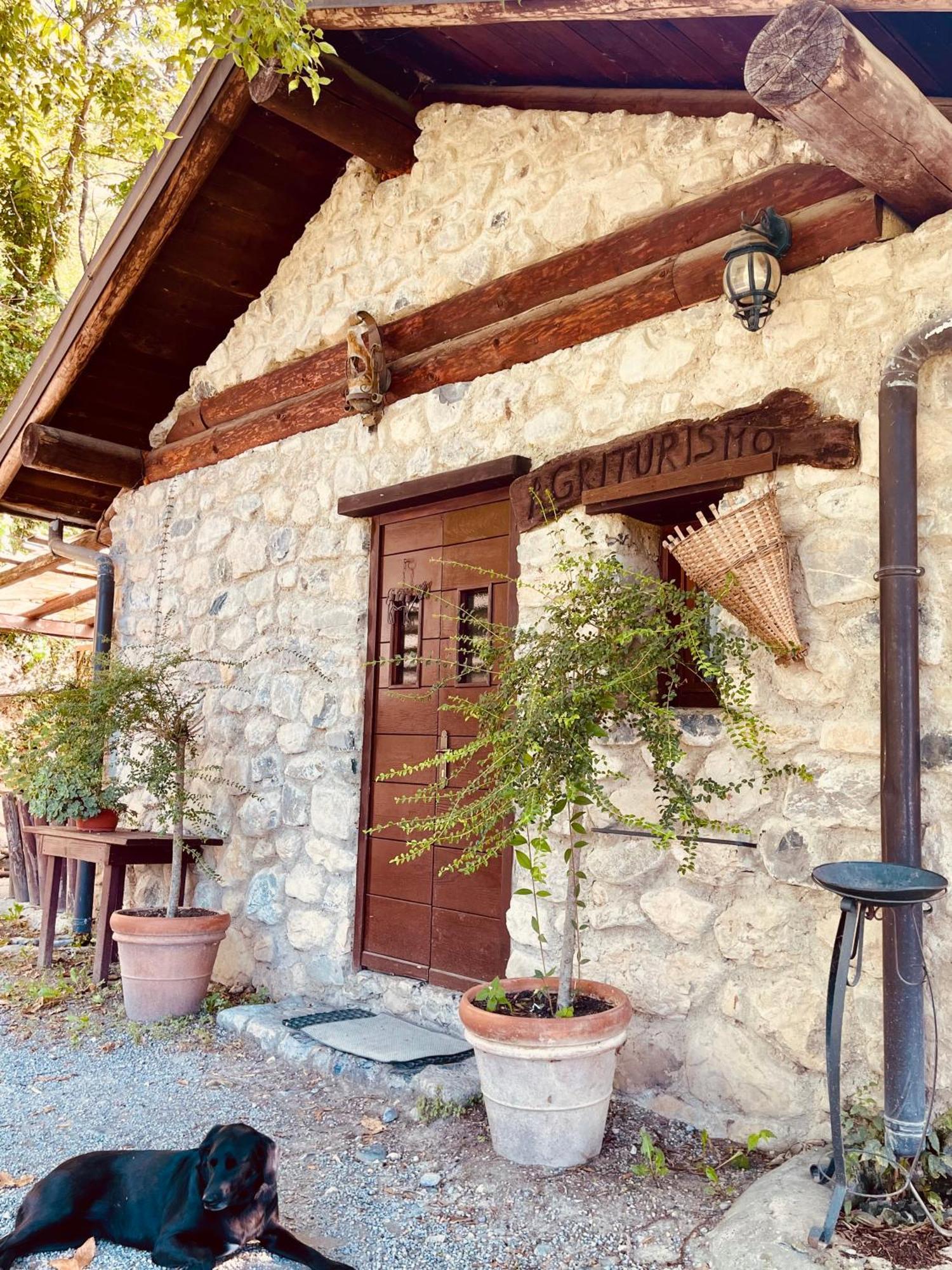 Agriturismo La Selvaggia Mandello del Lario Exterior foto